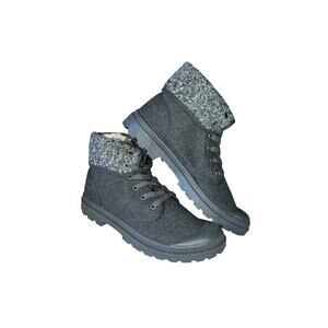 NIB Rocket Dog Pilot Joshua Womens Gray Boots 11M